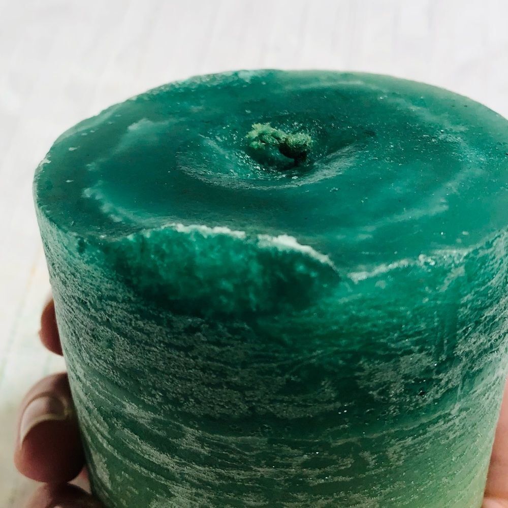 Handcrafted Timber Scented Candle (Green) - Picture 10 of 10
